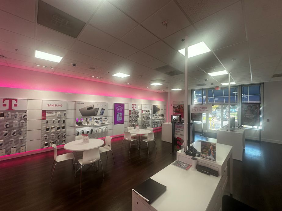 Interior photo of T-Mobile Store at Matthews Township Pkwy, Matthews, NC