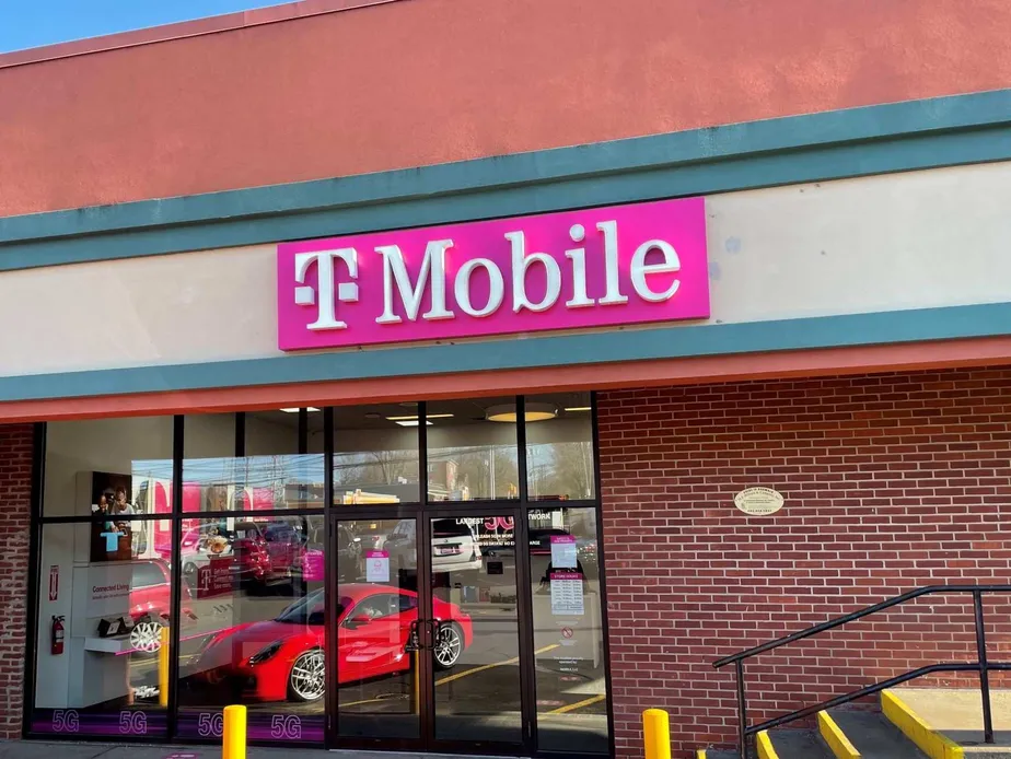  Exterior photo of T-Mobile store at Westport Ave & Strawberry Hill Ave, Norwalk, CT 