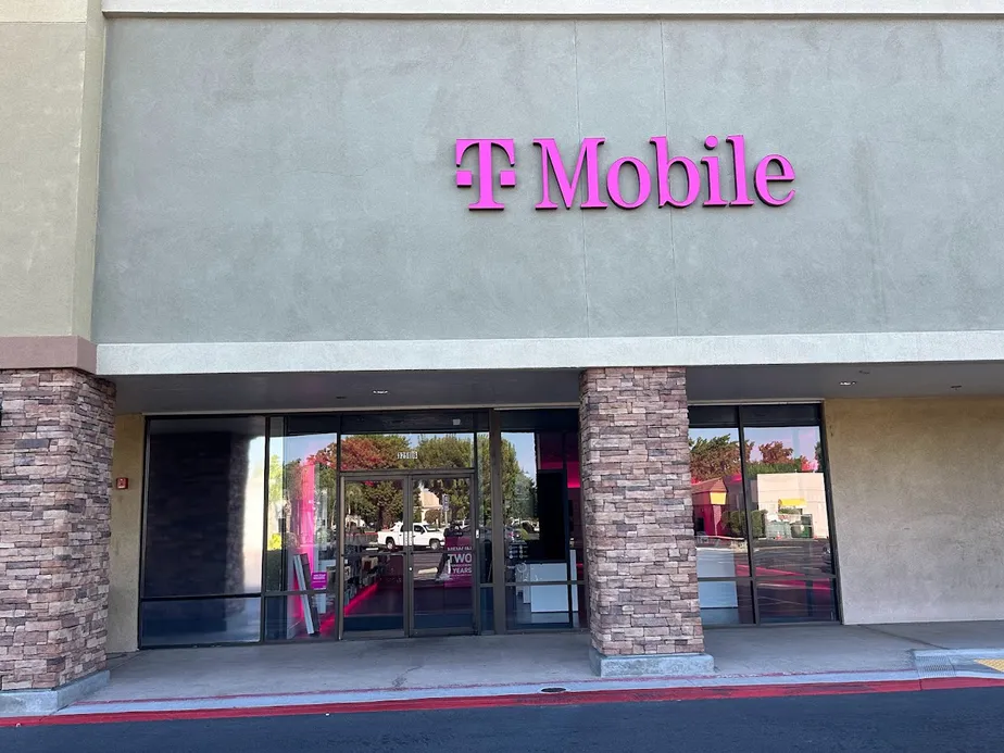 Exterior photo of T-Mobile Store at Dale Rd - Trader Joe's Center, Modesto, CA