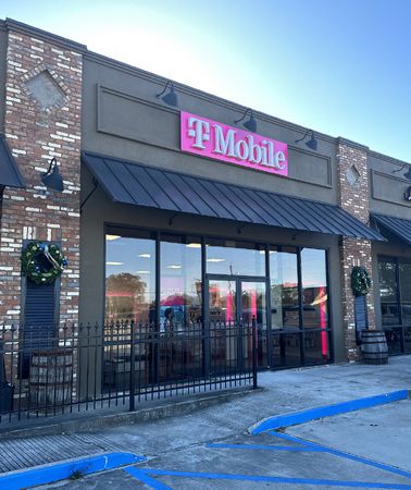 Exterior photo of T-Mobile Store at The Village at Huns Grove, Port Allen, LA
