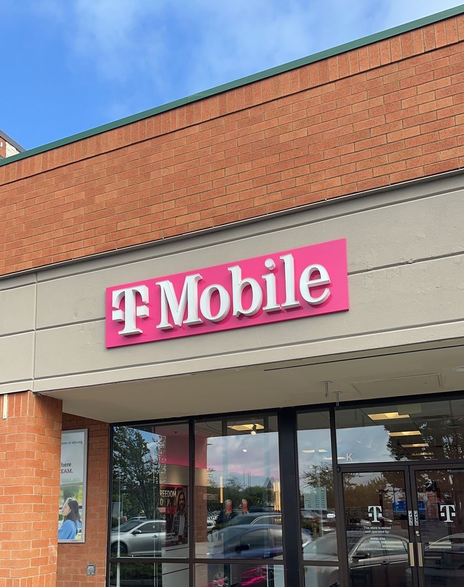 Exterior photo of T-Mobile Store at Hwy 99 & 238th St, Edmonds, WA