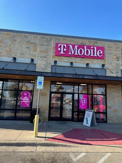 Foto del exterior de la tienda T-Mobile en Market Heights, Harker Heights, TX