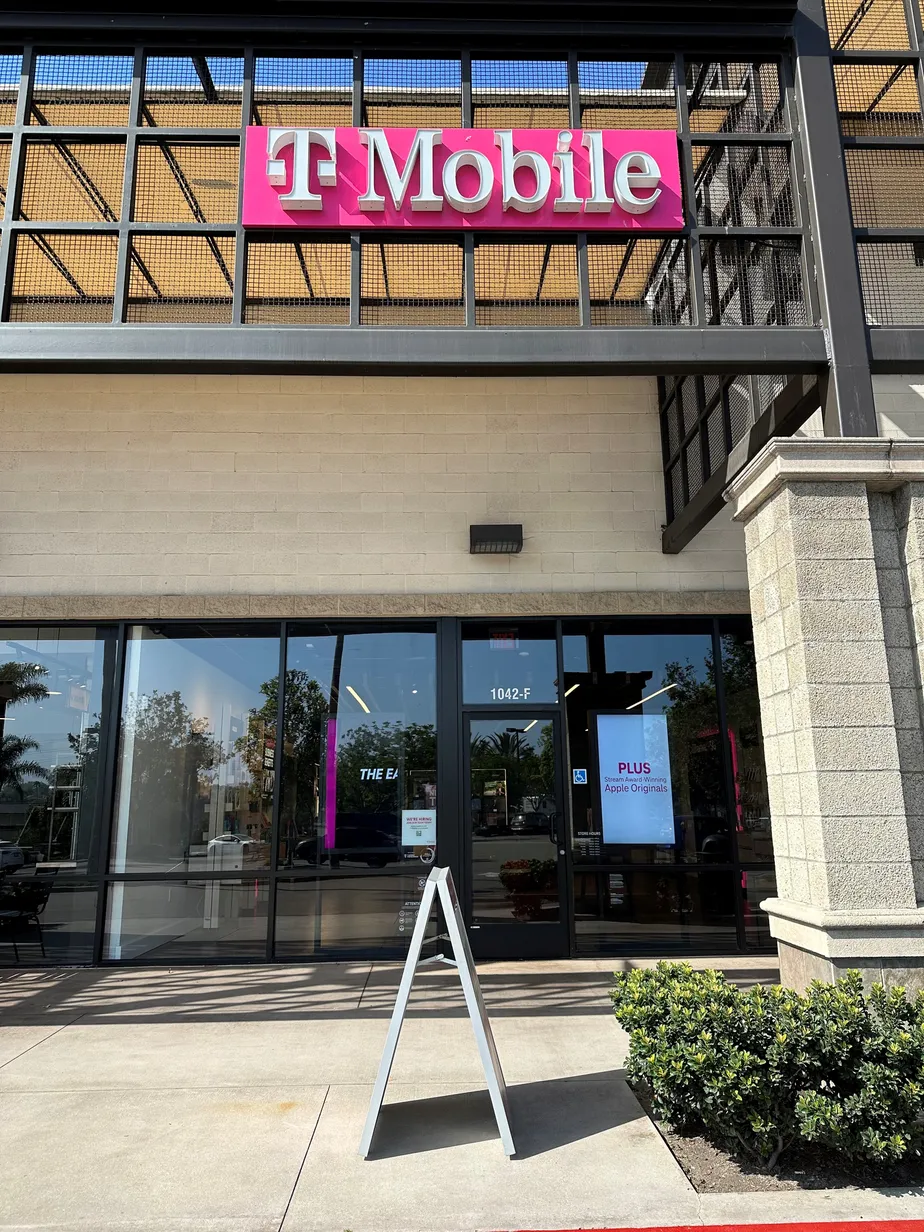  Exterior photo of T-Mobile Store at El Camino Real & Town Ctr Pl, Encinitas, CA 