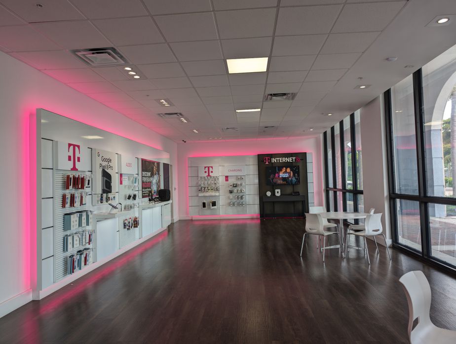 Interior photo of T-Mobile Store at S Tamiami Trl & Andrea Ln, Fort Myers, FL