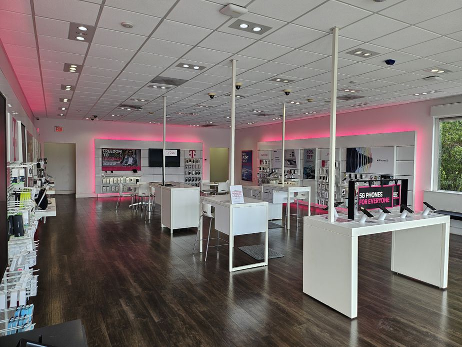 Interior photo of T-Mobile Store at Hwy 59 & 9th Ave, Foley, AL