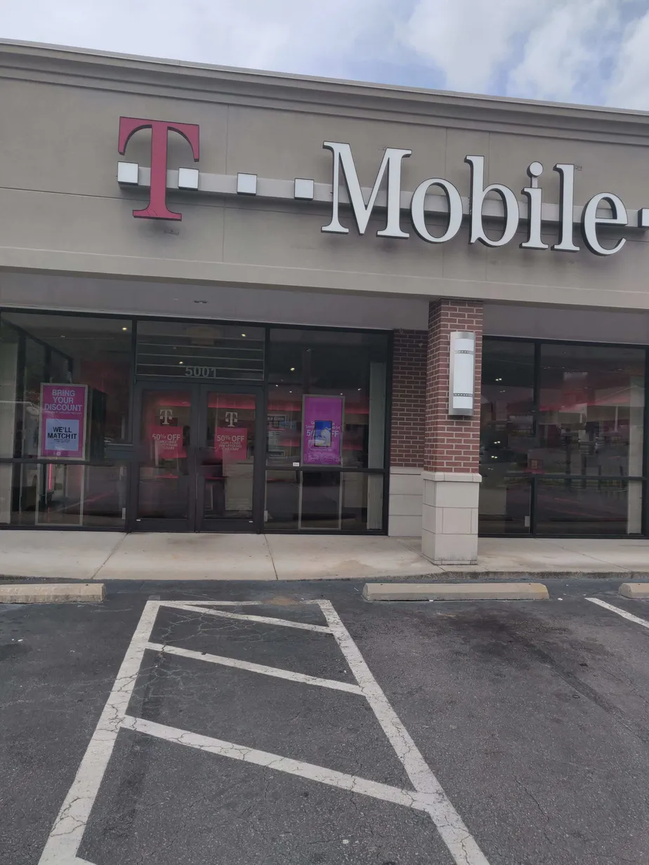 Exterior photo of T-Mobile store at J.f.k. Blvd & Mccain Blvd, North Little Rock, AR