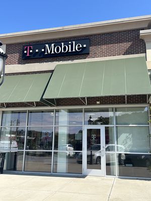 T-Mobile Authorized Retailer