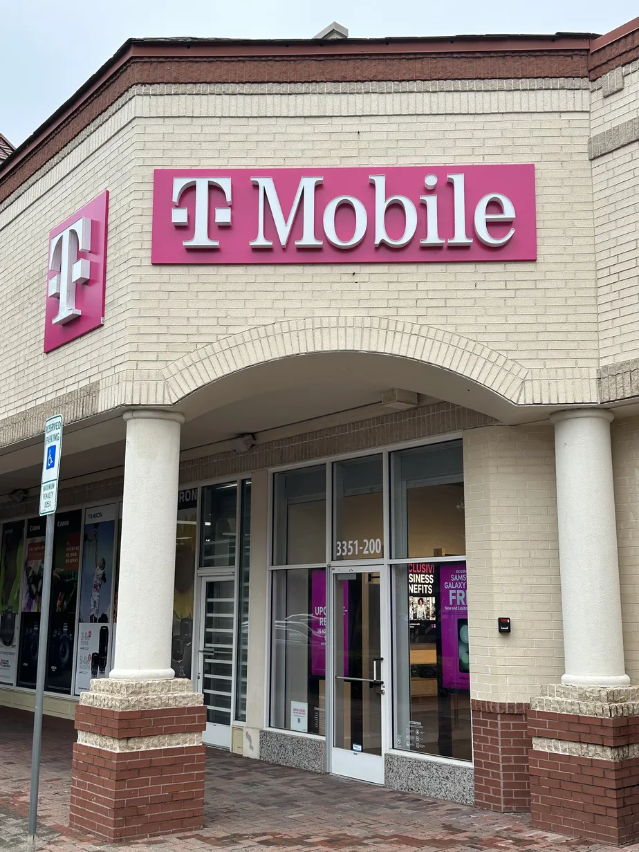 Exterior photo of T-Mobile Store at Arboretum, Charlotte, NC