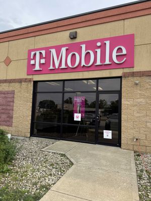 T-Mobile Authorized Retailer