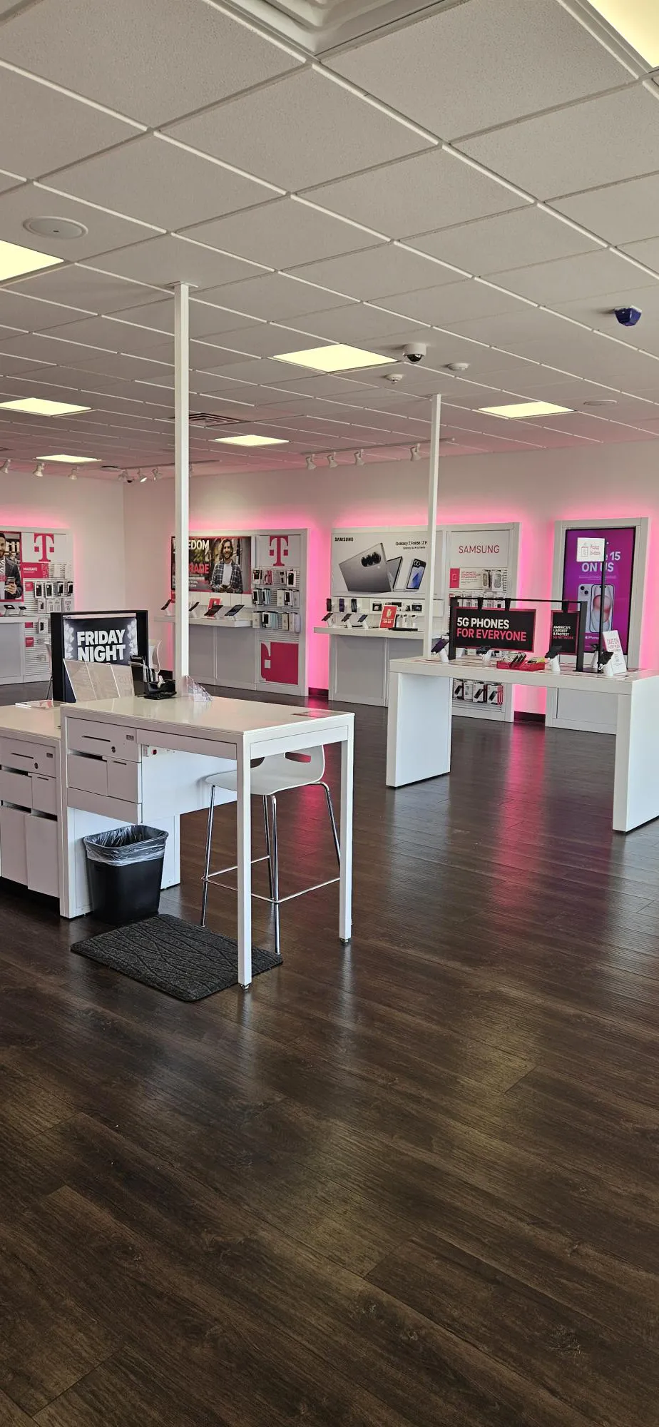  Interior photo of T-Mobile Store at Cloverleaf Dr & Market Dr, Emporia, VA 