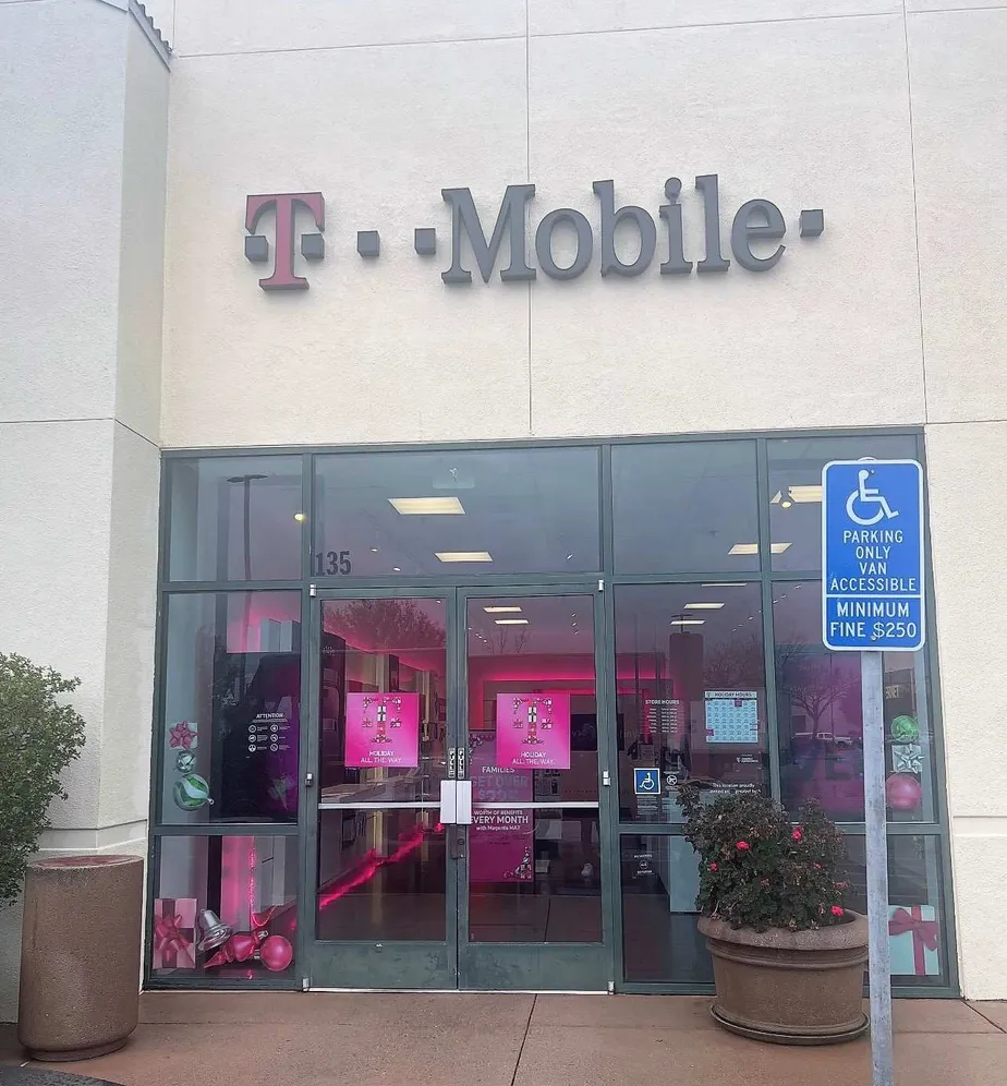 Exterior photo of T-Mobile Store at McCarthy Ranch, Milpitas, CA