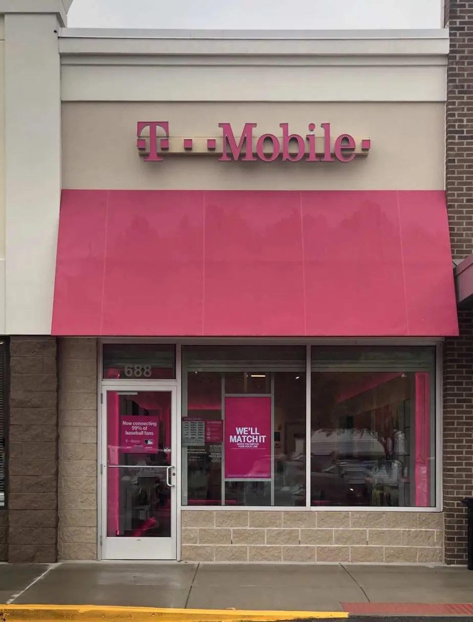 Exterior photo of T-Mobile store at Long Hill Rd & Drozdyk Dr, Groton, CT