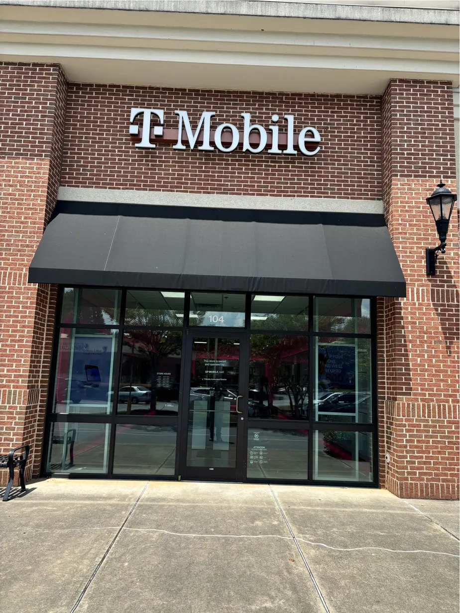  Exterior photo of T-Mobile Store at Hickory Flat, Canton, GA 