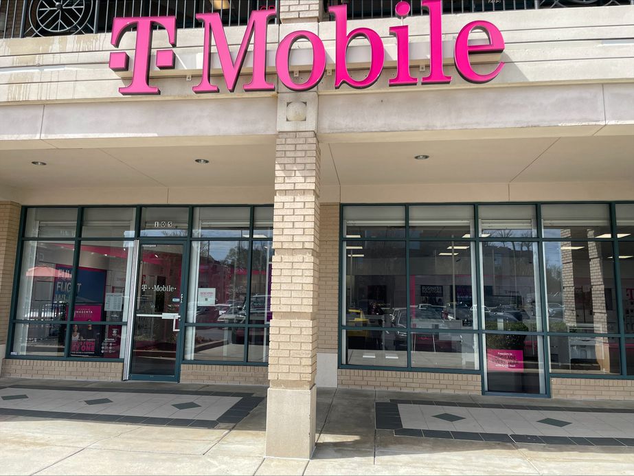 Exterior photo of T-Mobile Store at Peachtree Rd & Delmont Dr, Atlanta, GA
