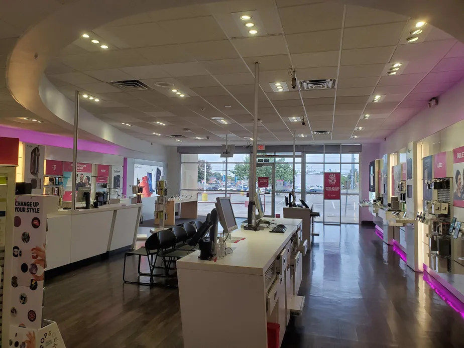 Interior photo of T-Mobile Store at SW Military, San Antonio, TX