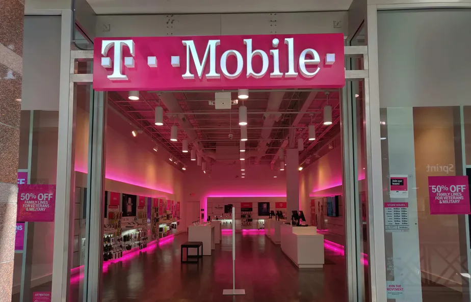  Exterior photo of T-Mobile store at Colonial Park Mall 2, Harrisburg, PA 