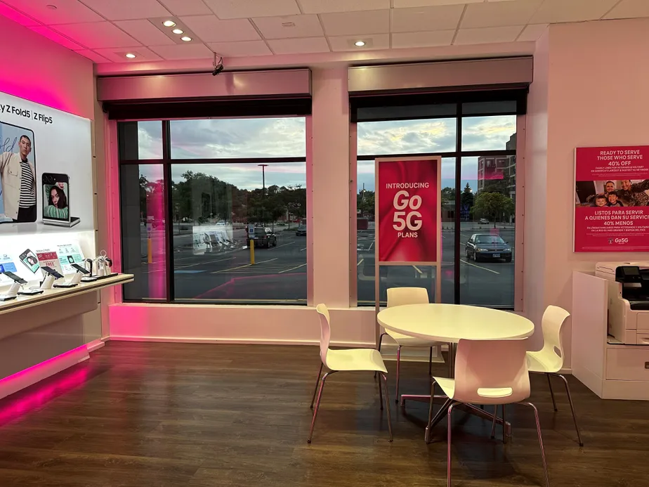 Interior photo of T-Mobile Store at W Howard & N Clark, Chicago, IL