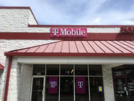 Exterior photo of T-Mobile Store at Waters Crossing, Tampa, FL
