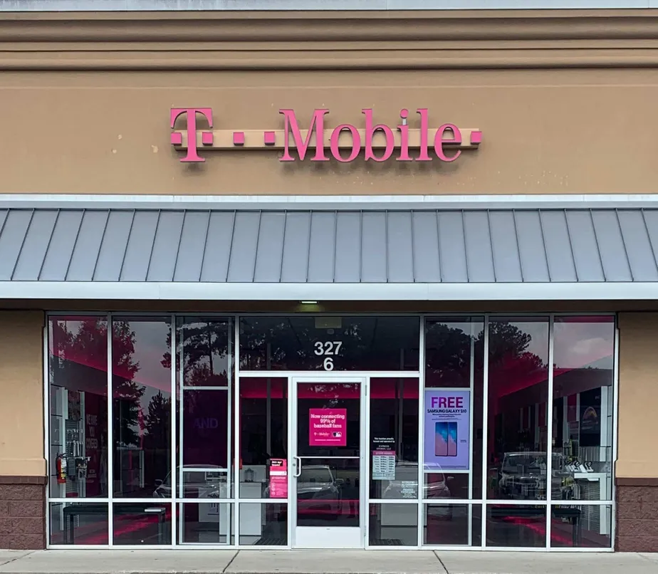  Exterior photo of T-Mobile store at Killian Road & Charles F Bolden Fwy, Columbia, SC 
