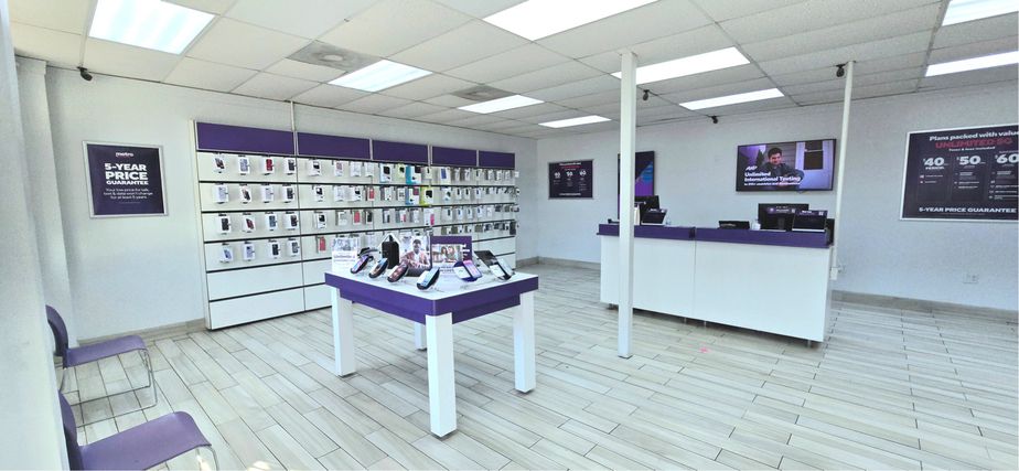 Metro by T-Mobile 4700 N Main St - 4700 N Main St 