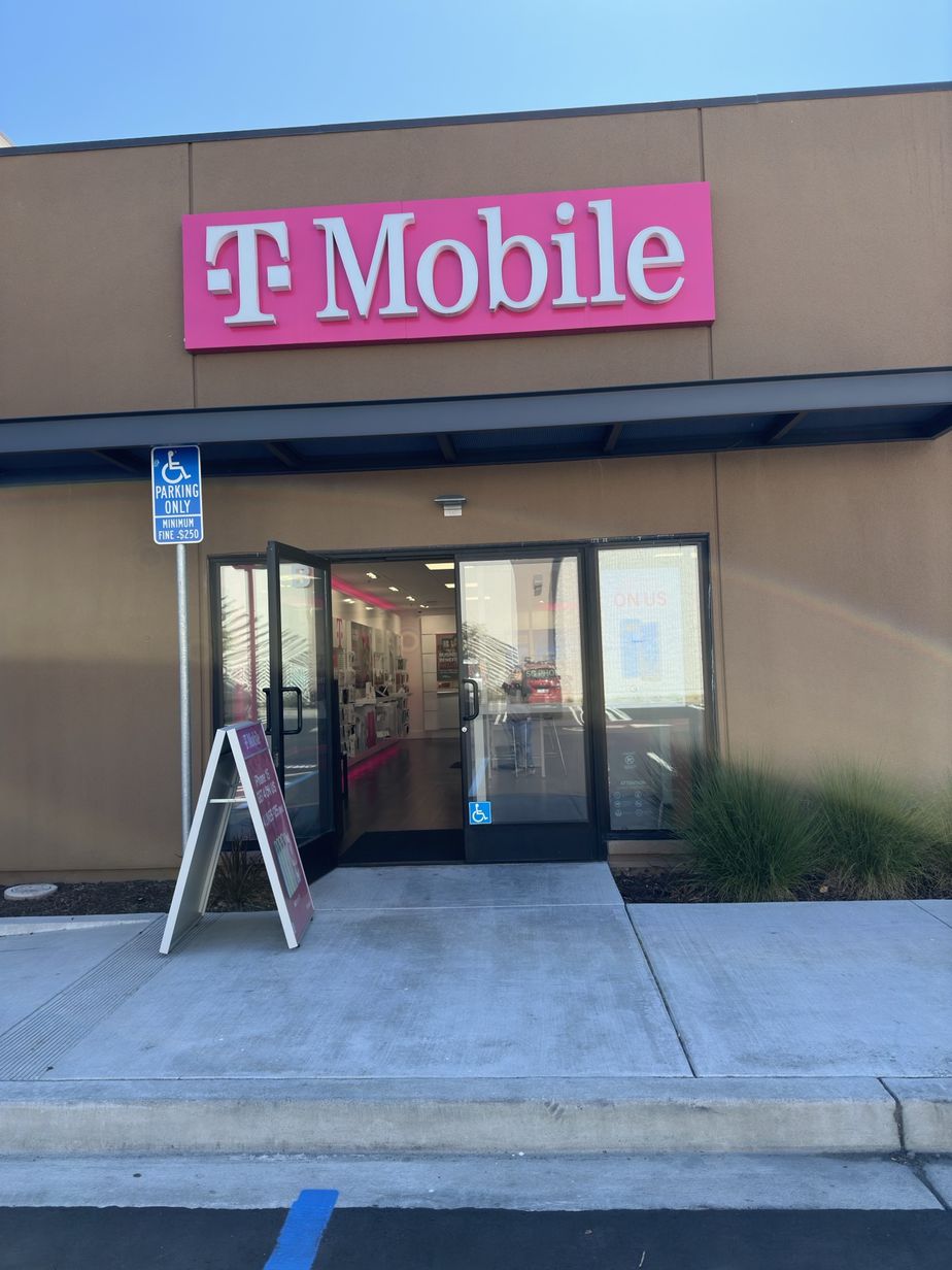 Exterior photo of T-Mobile Store at Santa Rosa Ave & Yolanda Ave, Santa Rosa, CA
