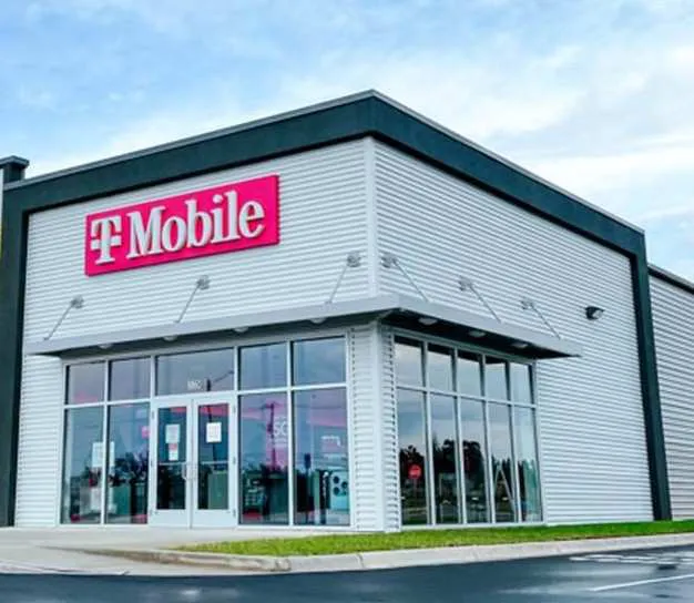 Exterior photo of T-Mobile Store at Navarre, Navarre, FL
