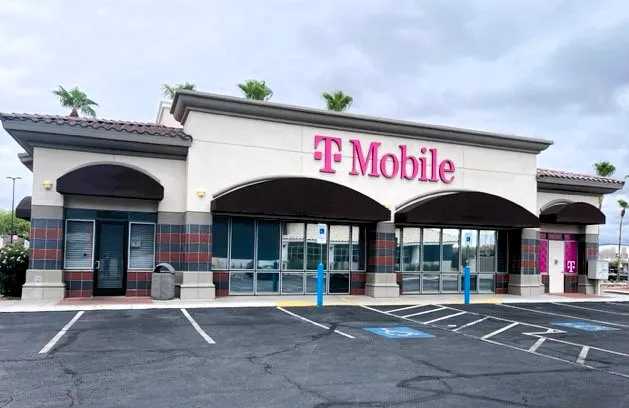 Exterior photo of T-Mobile Store at Rainbow & Lake Mead, Las Vegas, NV