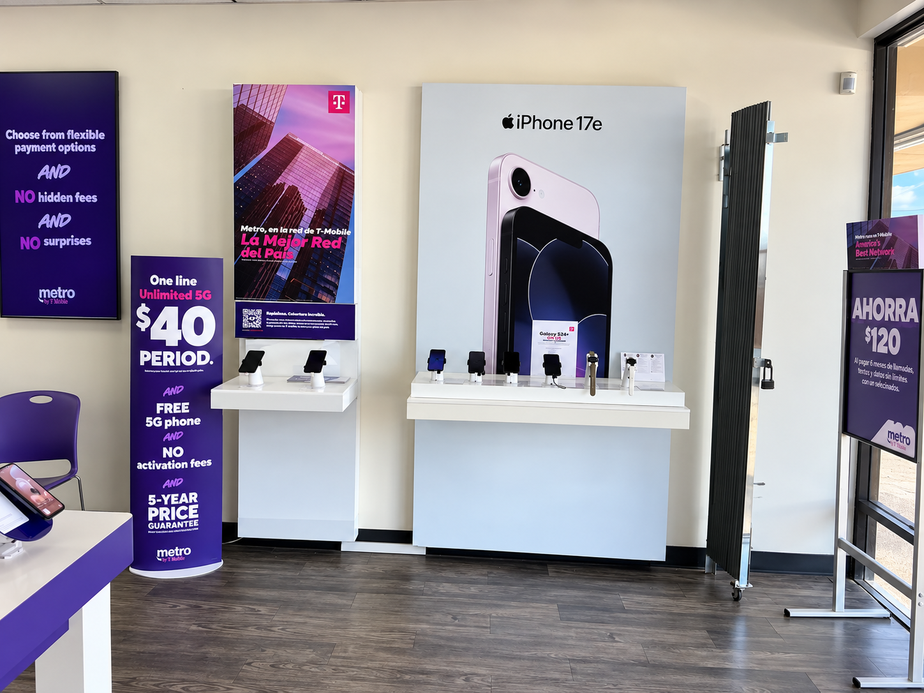 Metro by T-Mobile 1117 E Seminary Dr - 1117 E Seminary Dr 