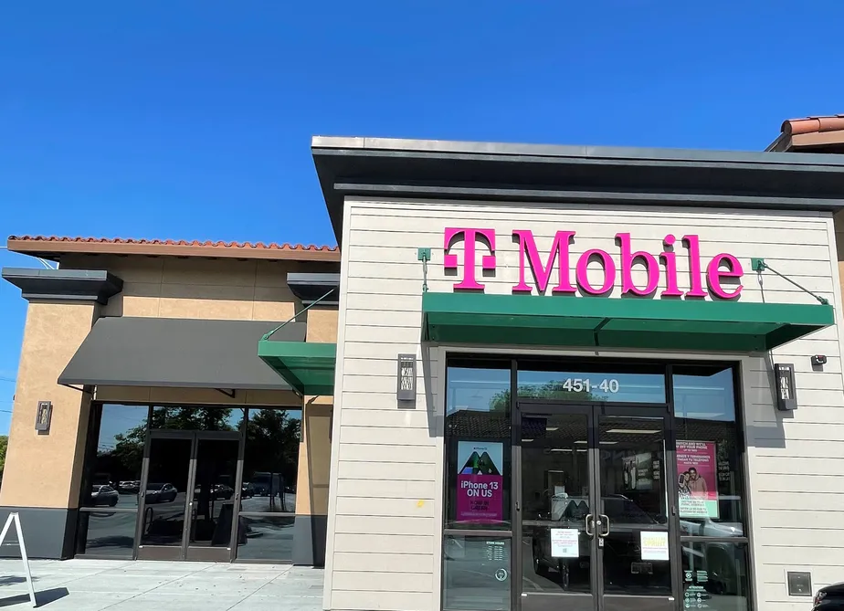  Exterior photo of T-Mobile Store at Blossom Hill Rd & Snell Ave, San Jose, CA 