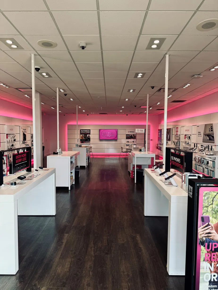  Interior photo of T-Mobile Store at 5600 W & 3100 S, West Valley City, UT 