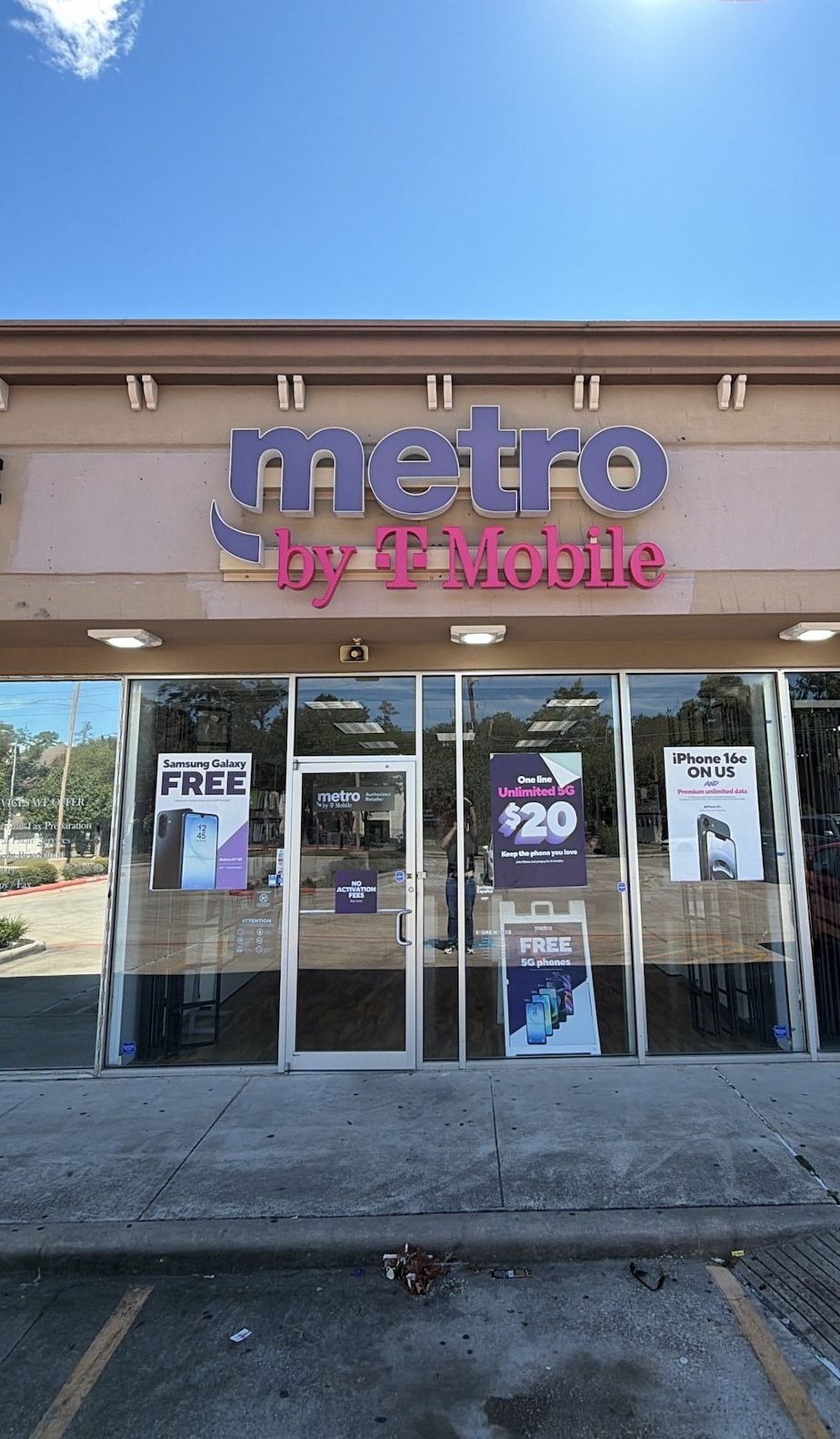 Metro by T-Mobile 419 Hollow Tree Ln - 419 Hollow Tree Ln 