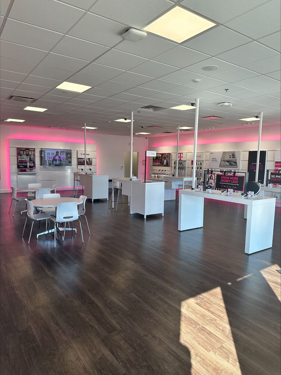 Interior photo of T-Mobile Store at N Cobb Pkwy & Barrett Pkwy, Kennesaw, GA
