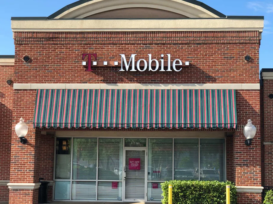 Exterior photo of T-Mobile store at Decatur Square 1, Decatur, GA