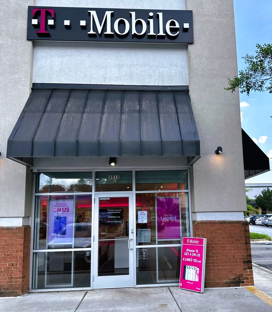 Exterior photo of T-Mobile Store at Chamblee Tucker Rd & Northcrest Rd, Atlanta, GA 