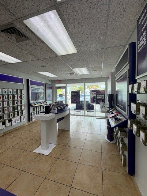 Metro by T-Mobile 3095 S Military Trl - 3095 S Military Trl 