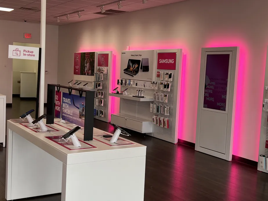 Interior photo of T-Mobile Store at TX 64 & Hwy 323, Tyler, TX
