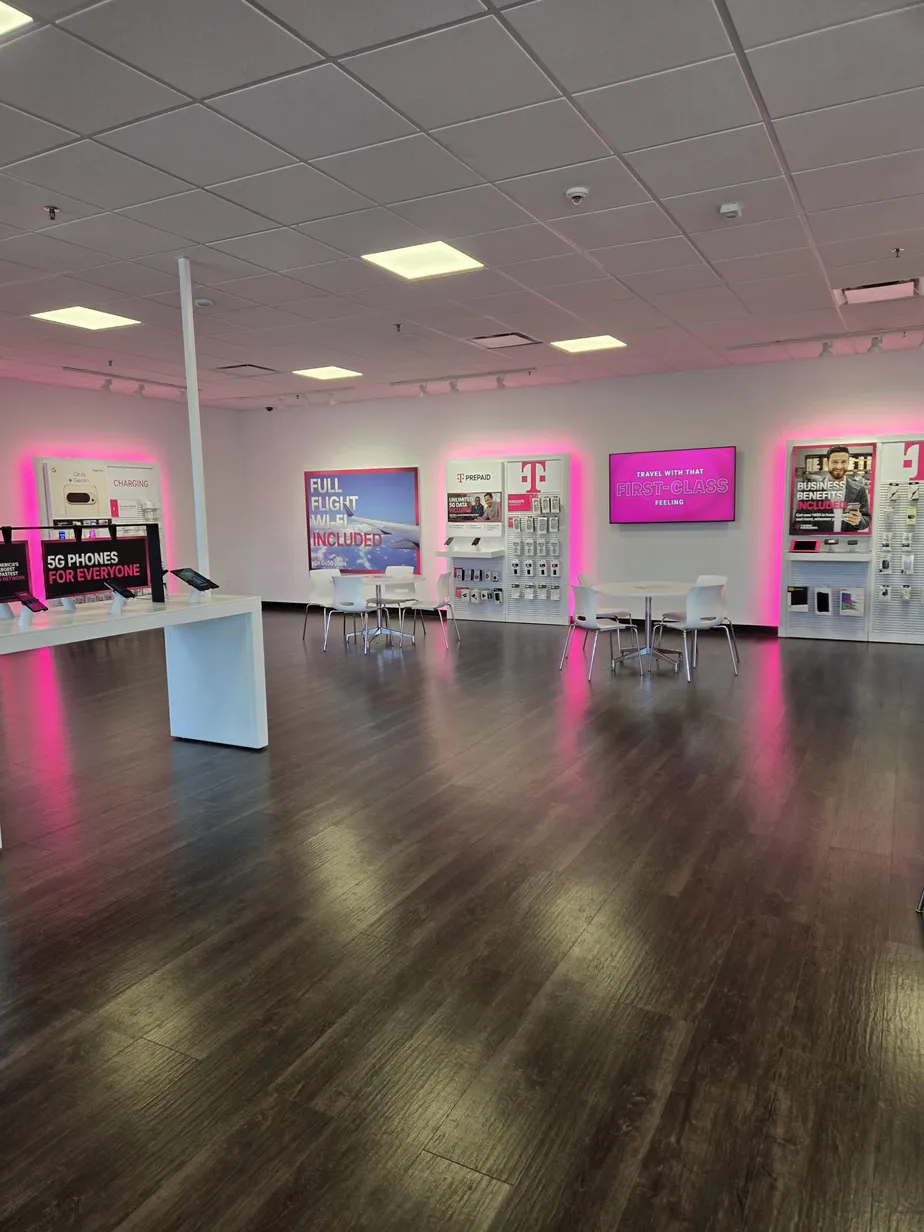  Interior photo of T-Mobile Store at SE Walton Blvd & J St, Bentonville, AR 
