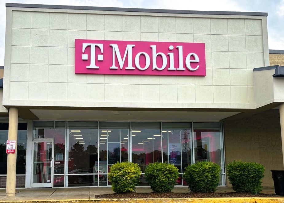 Exterior photo of T-Mobile Store at Crossroads, Statesville, NC