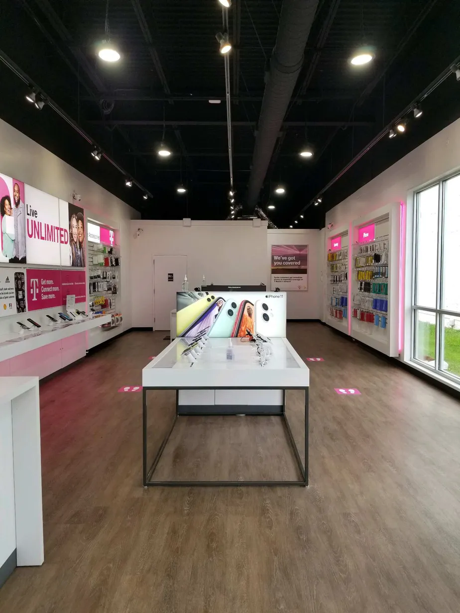 Interior photo of T-Mobile Store at N Jackson St & Washburn Rd, Tullahoma, TN