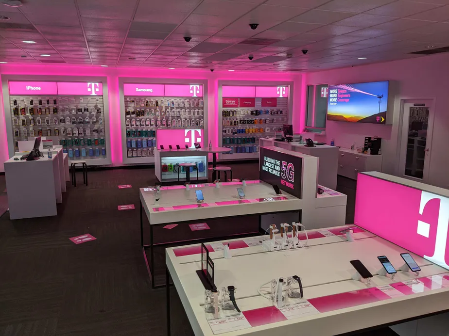 Foto del interior de la tienda T-Mobile en Biddle Rd & Progress Dr, Medford, OR