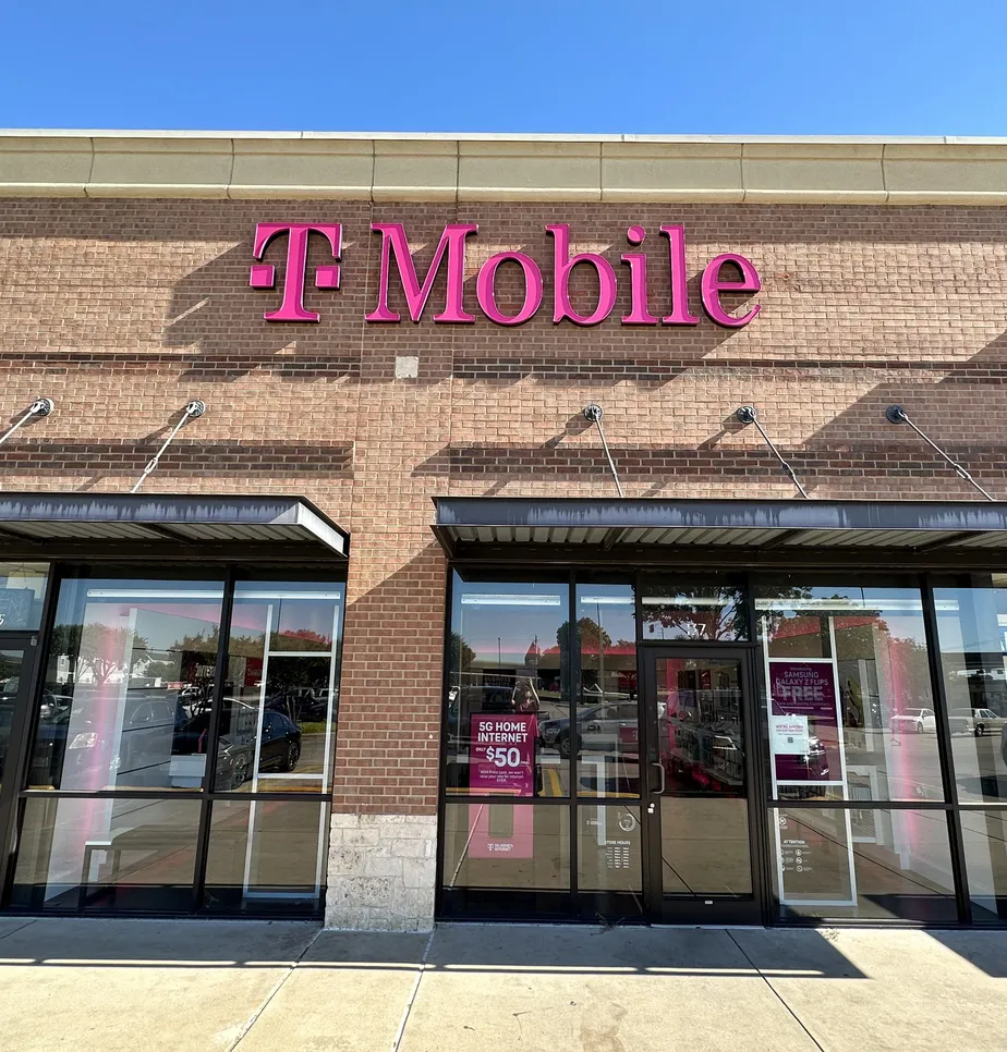 Exterior photo of T-Mobile Store at Shiloh & Arapaho Center, Garland, TX