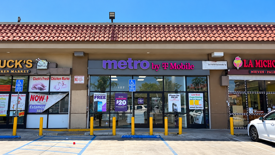 Metro by T-Mobile 12003 Avalon Blvd - 12003 Avalon Blvd 