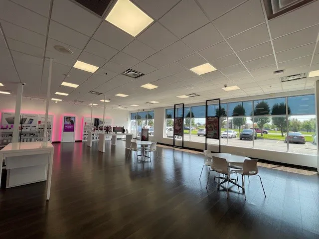  Interior photo of T-Mobile Store at 23 Mile Rd & Gratiot, Chesterfield, MI 