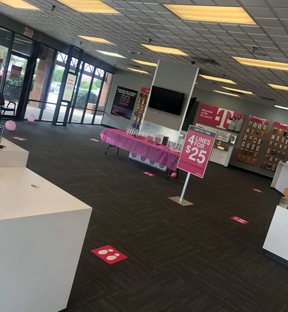 Interior photo of T-Mobile Store at Abercorn St and Apache Ave, Savannah, GA