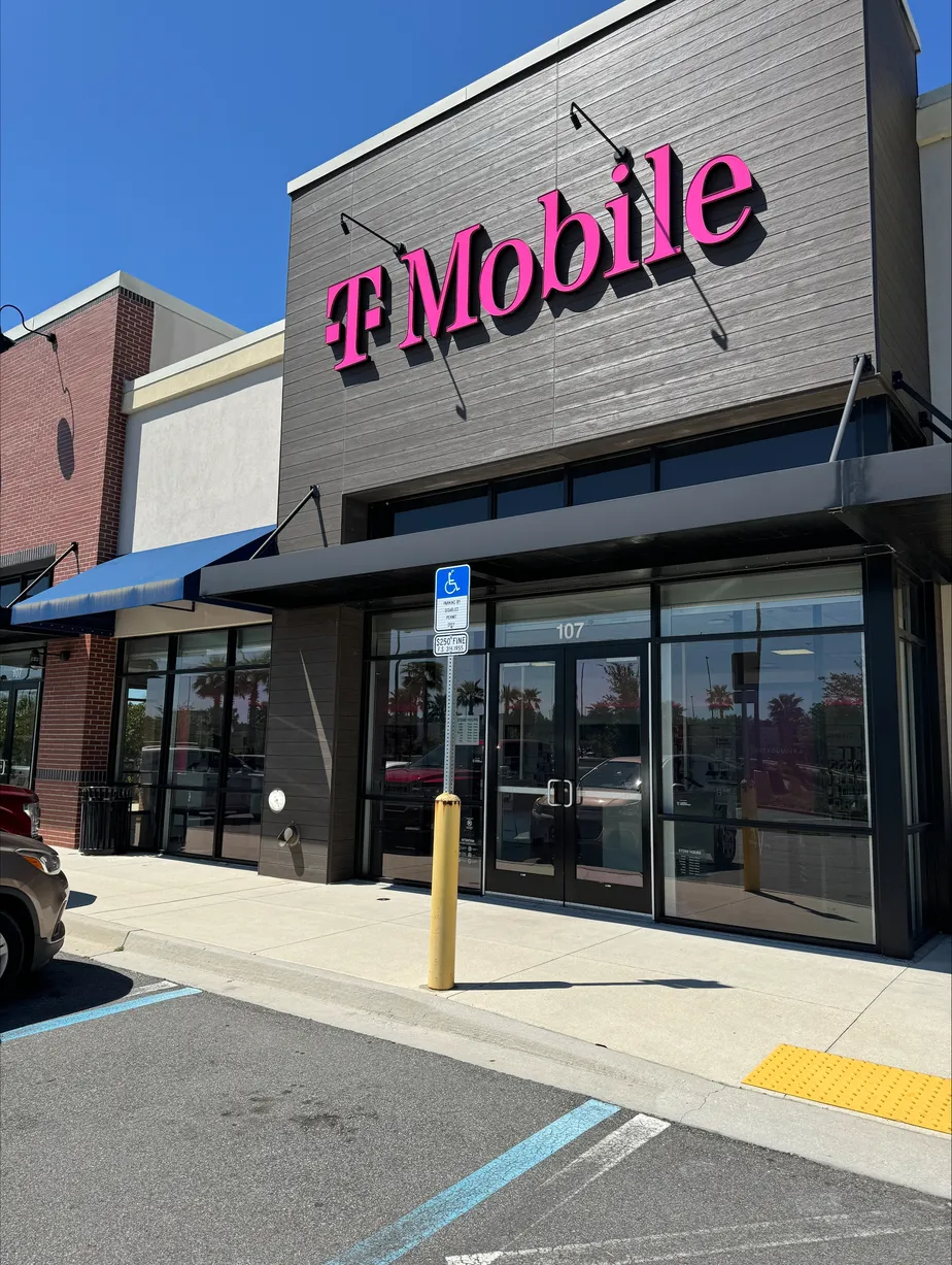  Exterior photo of T-Mobile Store at Race Track, St Johns, FL 