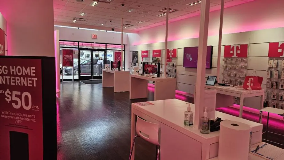 Interior photo of T-Mobile Store at Court & Livingston, Brooklyn, NY