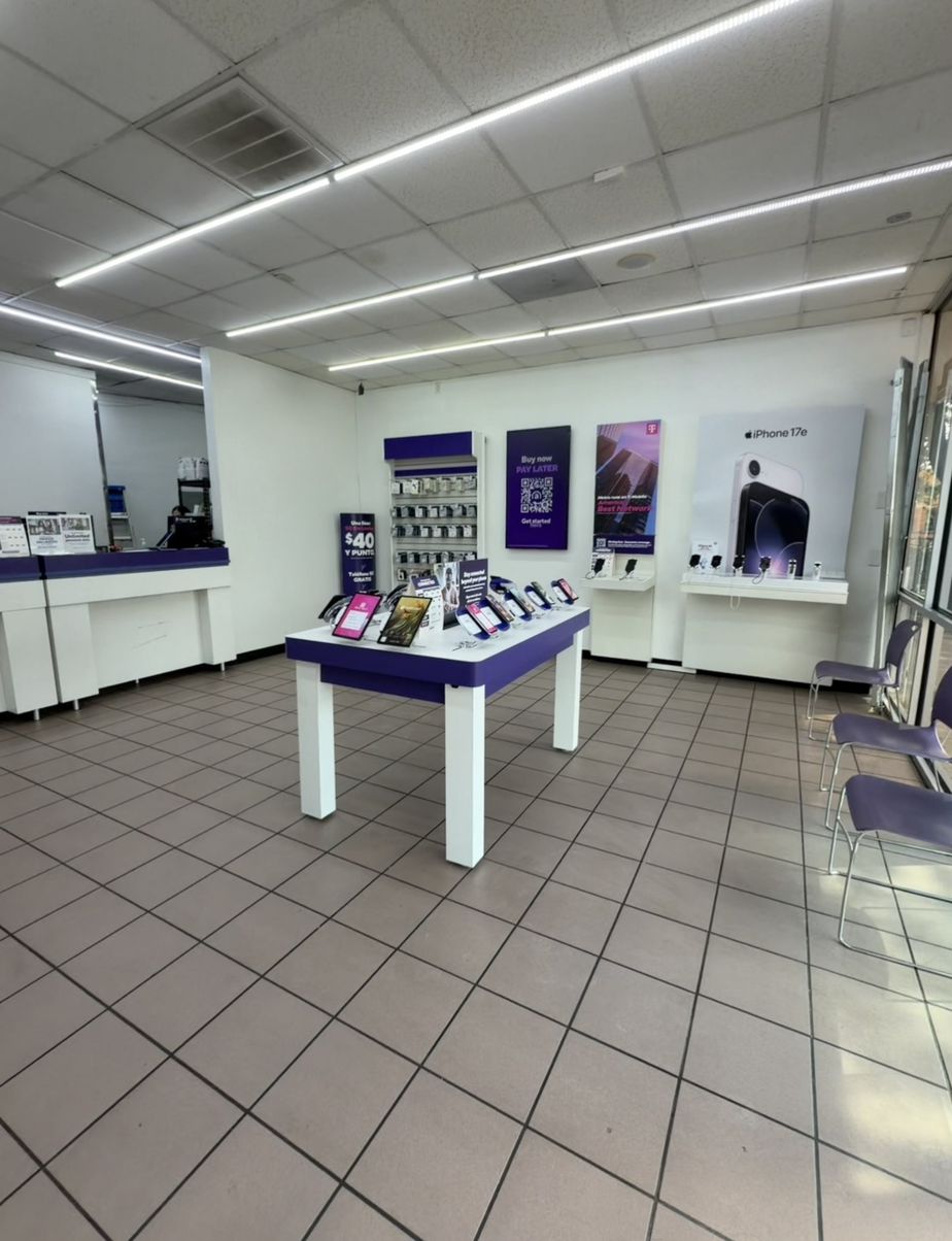 Metro by T-Mobile 4717 Telephone Road - 4717 Telephone Road 