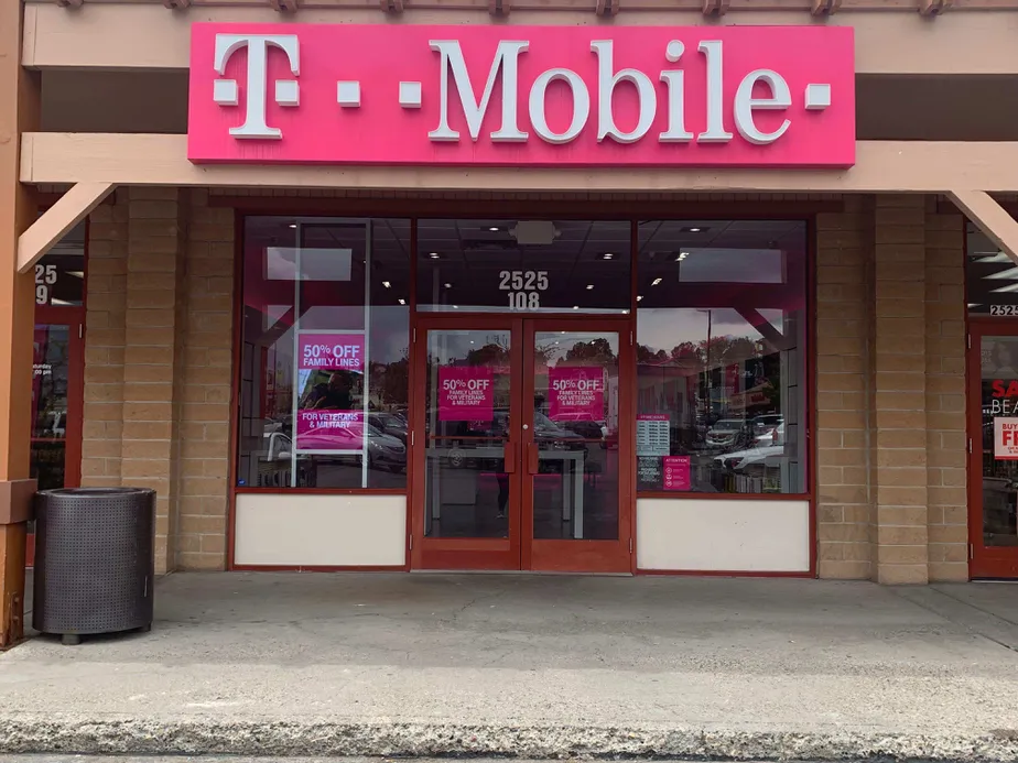 Exterior photo of T-Mobile store at Mountain City Hwy & Sagecrest Dr, Elko, NV