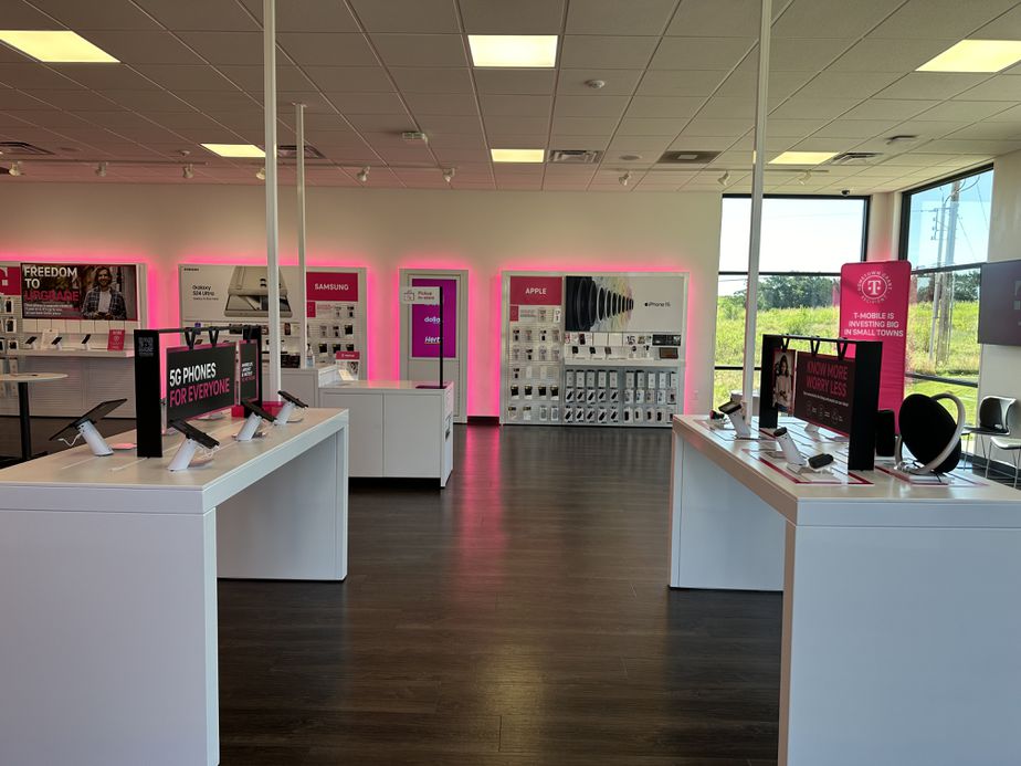 Interior photo of T-Mobile Store at Division St, Guthrie, OK