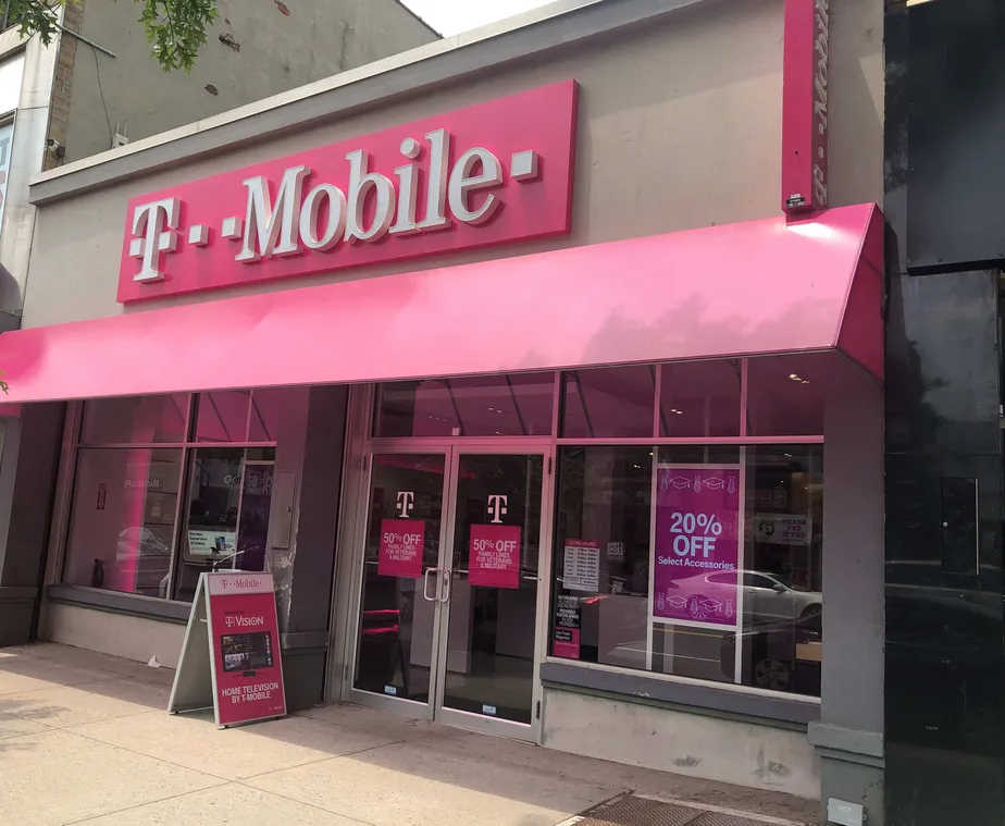  Exterior photo of T-Mobile store at Steinway & 30th, Astoria, NY 